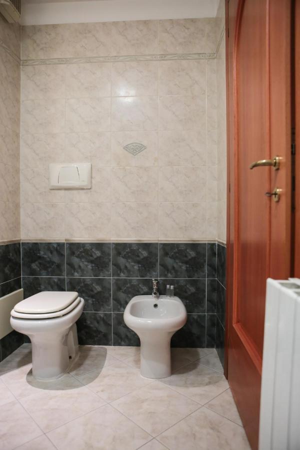 Monreale House Apartment Cagliari Bagian luar foto