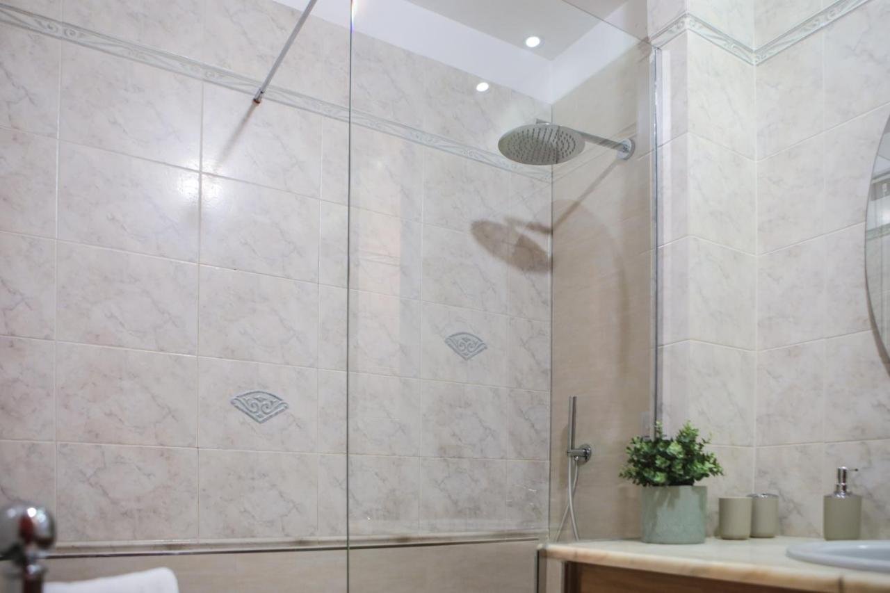 Monreale House Apartment Cagliari Bagian luar foto